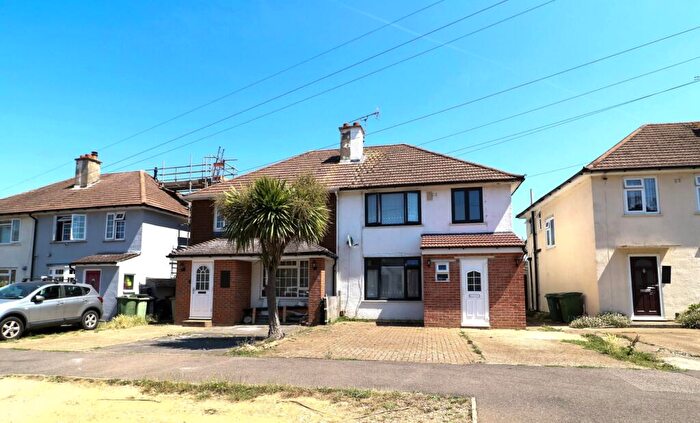 3 Bedroom Semi Detached House For Sale In Hereford Road, Maidstone, ME15