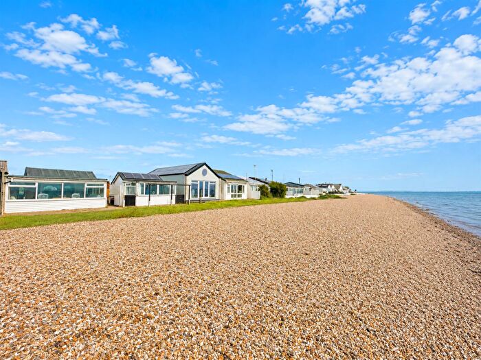 1 Bedroom Chalet For Sale In Meon Shore, Hill Head, PO14