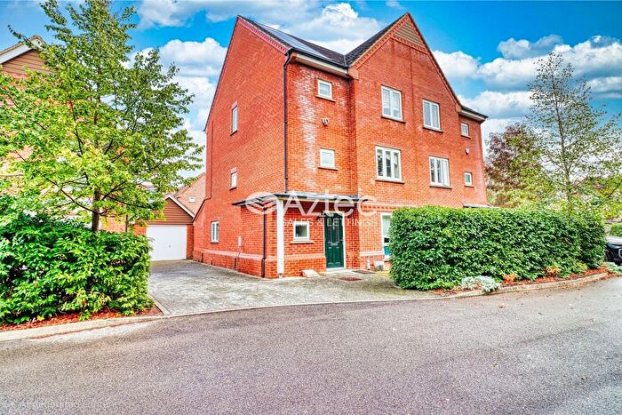 4 Bedroom Semi Detached House For Sale In Poulter Croft, Middleton, Milton Keynes, Buckinghamshire, MK10