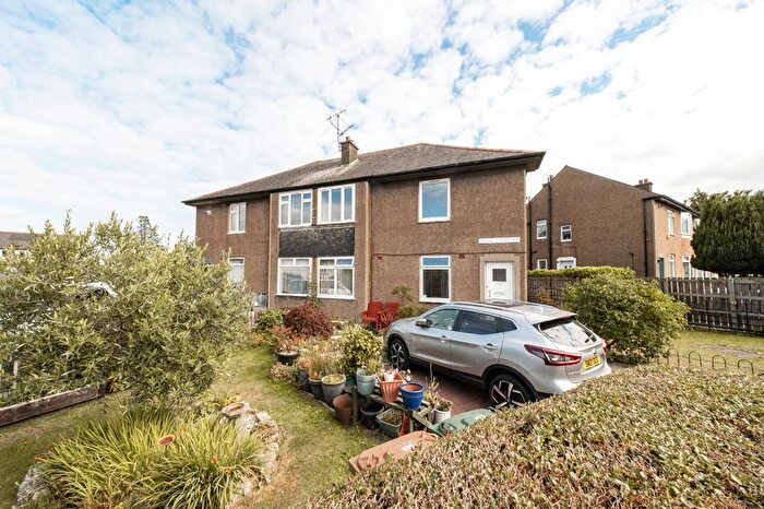 2 Bedroom Flat For Sale In Crewe Crescent, Pilton, Edinburgh, EH5