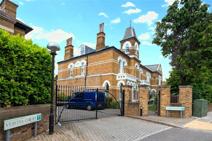 2 Bedroom End Of Terrace House To Rent In Verona Court, London, W4