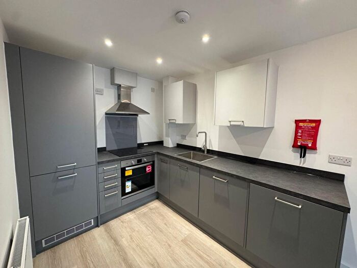 1 Bedroom Flat To Rent In Farnborough Road, GU14