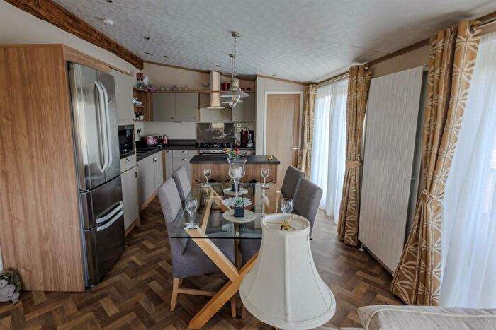 2 Bedroom Bungalow For Sale In Royal Arch Riverside Park Fettercairn, AB30
