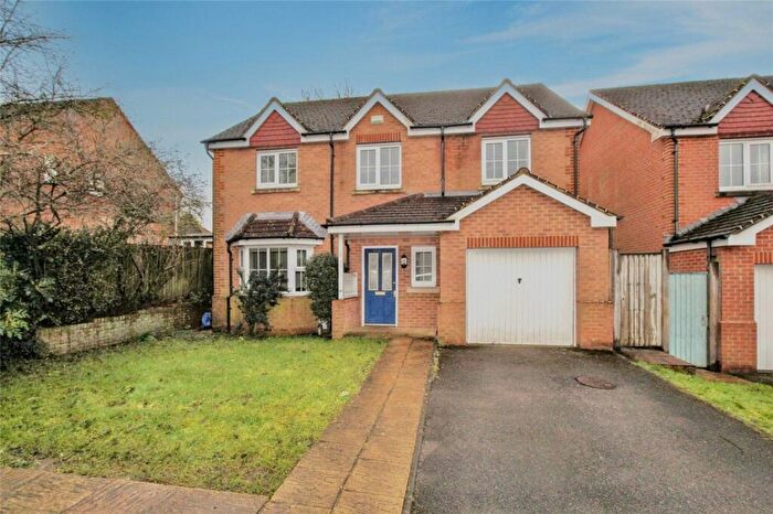 4 Bedroom Detached House To Rent In Winchester Road, Four Marks, Alton, Hampshire, GU34