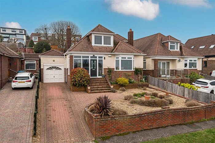 5 Bedroom Detached House For Sale In Pentland Rise, Portchester, PO16