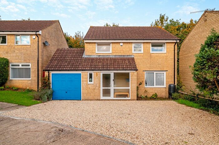 4 Bedroom Detached House For Sale In Stratton Heights, Cirencester, Gloucestershire, GL7