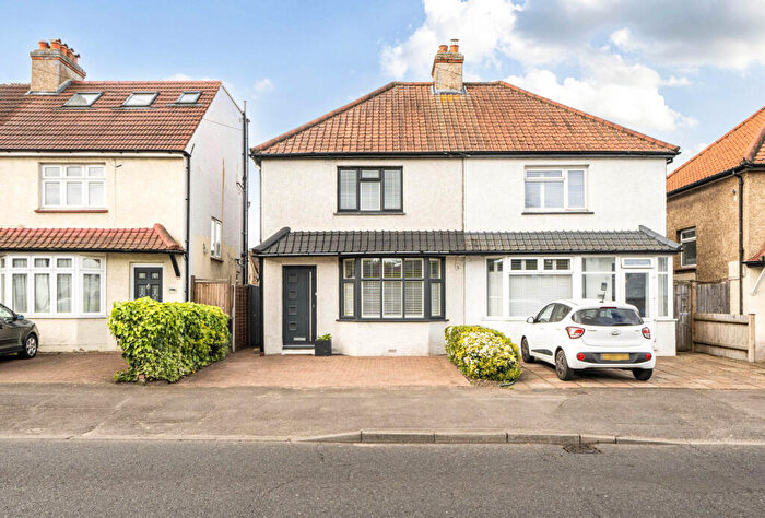 2 Bedroom Semi Detached House For Sale In Gander Green Lane, Cheam, Sutton, SM3