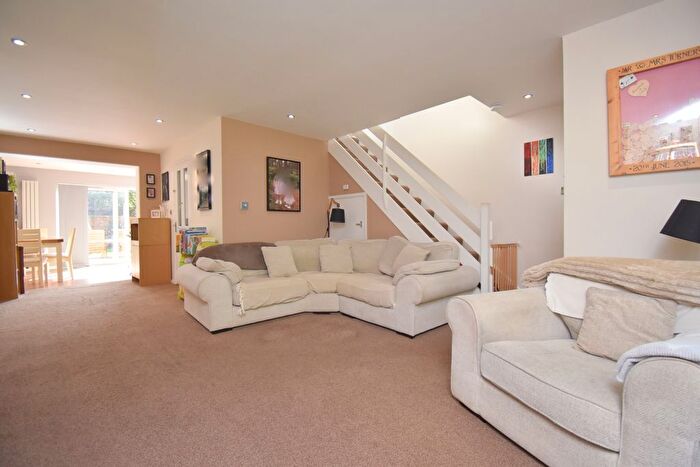 3 Bedroom End Of Terrace House For Sale In Hazel Walk, Biggleswade, SG18