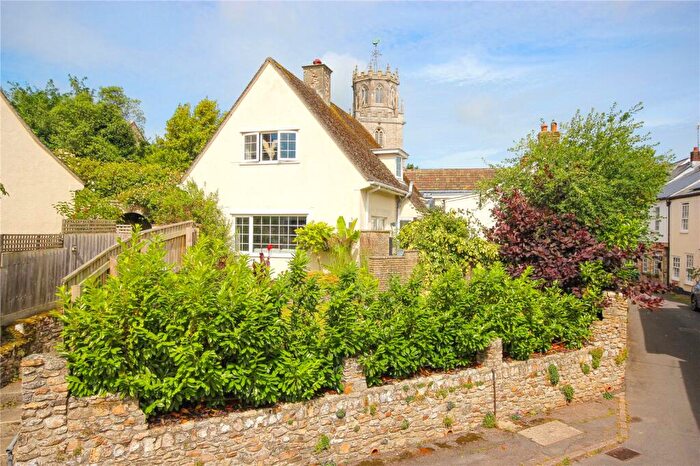 2 Bedroom Detached House For Sale In St Andrews Close, Colyton, Devon, EX24