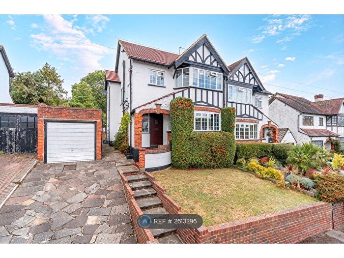 3 Bedroom Semi-Detached House To Rent In Oakhurst Rise, Carshalton Beeches, SM5