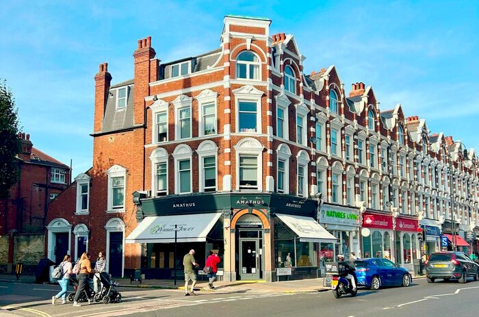 2 Bedroom Flat To Rent In Muswell Hill Broadway, London, N10