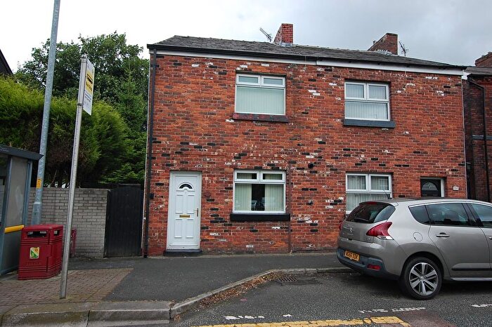 3 Bedroom Semi-Detached House To Rent In King Street, Dukinfield, Greater Manchester, SK16