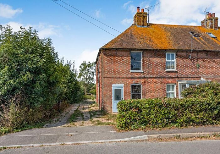 2 Bedroom End Of Terrace House For Sale In Westwell Leacon, Charing, Ashford, Kent, TN27