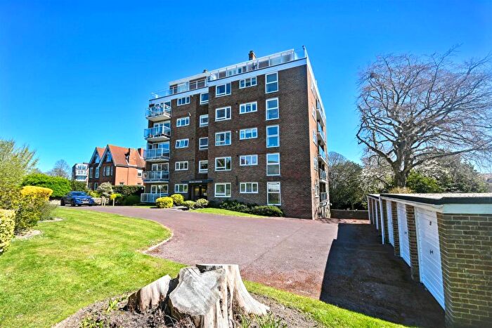 2 Bedroom Flat For Sale In Meads Road, Eastbourne, BN20