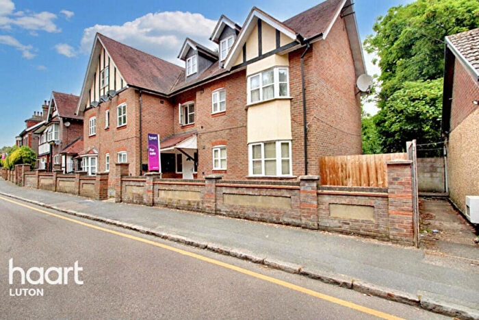1 Bedroom Flat To Rent In Downs Road, Luton, LU1