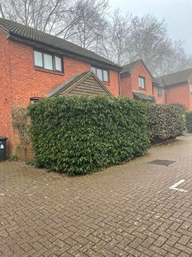 2 Bedroom House To Rent In Maidenhead Stonefield Park, SL6