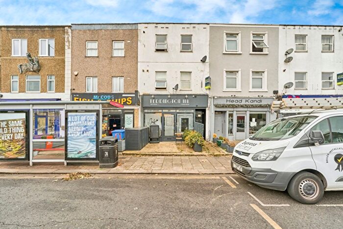 1 Bedroom Studio For Sale In Waldegrave Road, Teddington, TW11