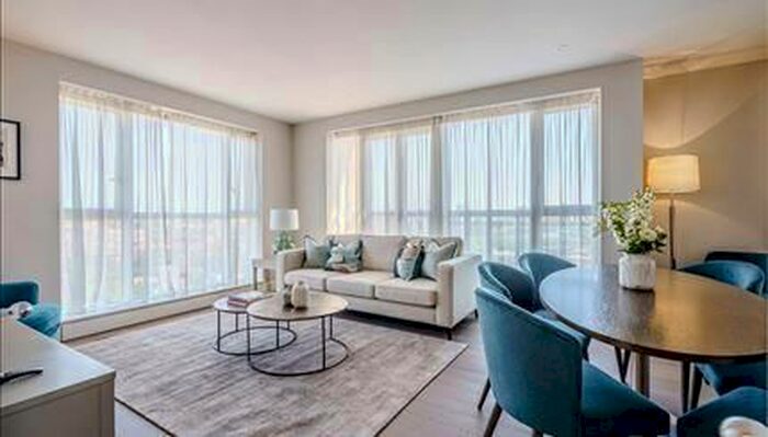 2 Bedroom Flat To Rent In Westferry Circus, London, E14