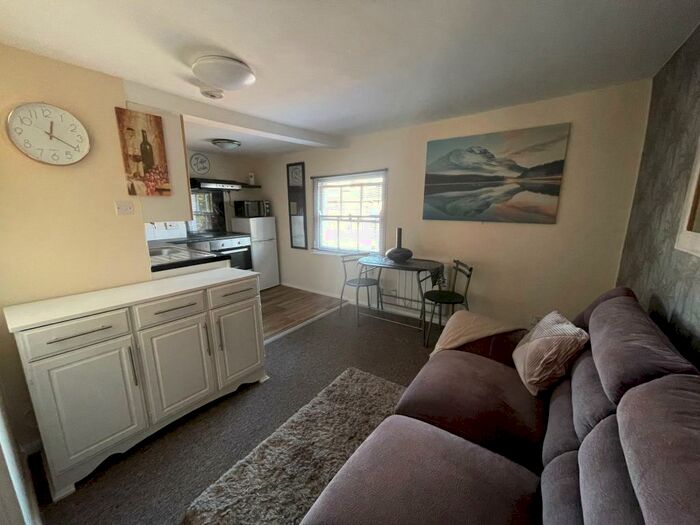 1 Bedroom Flat To Rent In London Road, PE30