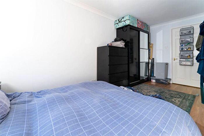1 Bedroom Flat To Rent In Merton Court, The Strand, Brighton, BN2