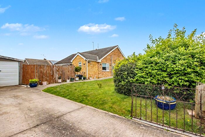 2 Bedroom Semi-Detached Bungalow For Sale In Edinburgh Way, Dersingham, PE31