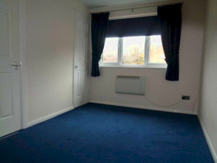 1 Bedroom Semi-Detached House To Rent In Frampton Close, Eastleaze Swindon, SN5