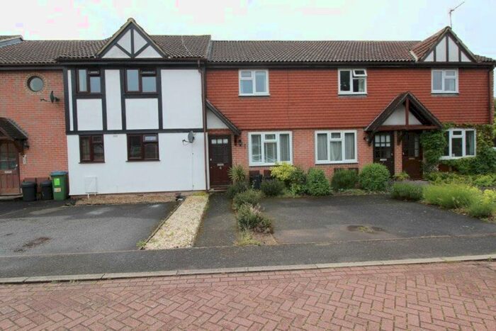 2 Bedroom Property To Rent In Milton Road, Dunton Green TN13