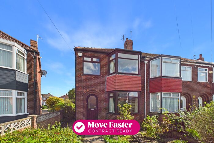 3 Bedroom Terraced House For Sale In Strathcona Avenue, Hull, HU5