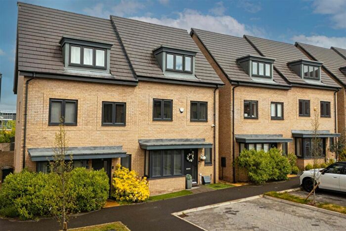 3 Bedroom Semi-Detached House For Sale In Woodlands Place, Blythe Valley, Solihull, B90