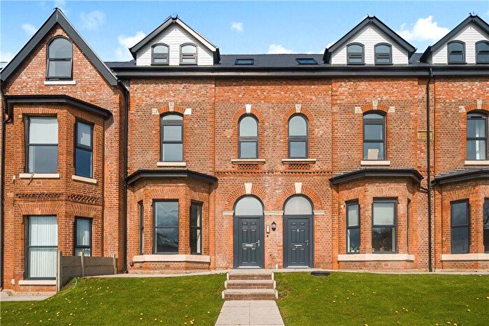 2 Bedroom Apartment To Rent In Great Cheetham Street West, Salford, Greater Manchester, M7