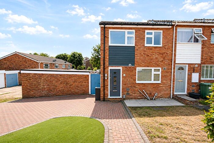 2 Bedroom End Of Terrace House For Sale In Falcon Crescent, Flitwick, Bedfordshire, MK45