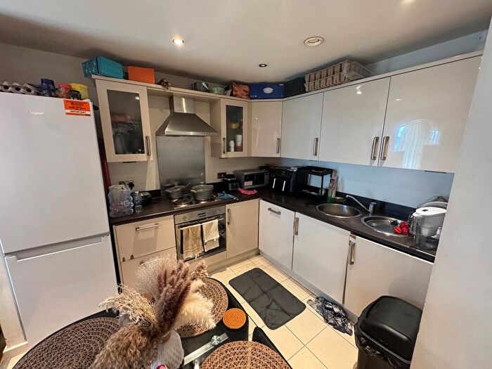 1 Bedroom Apartment To Rent In Masshouse Bed With Balcony On The Th Floor, B5