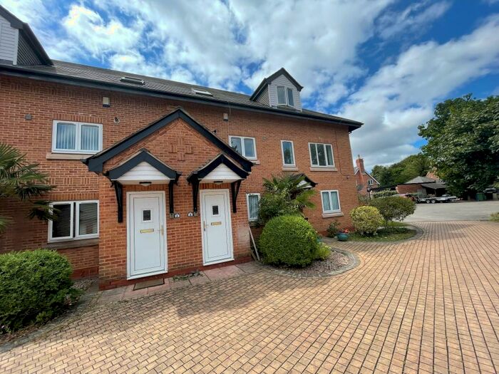 3 Bedroom Apartment To Rent In The Courtyard, North Mossley Hill Road, L18