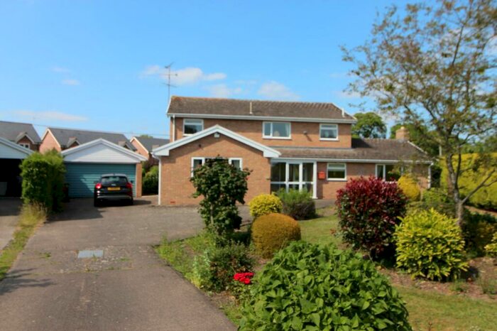 4 Bedroom Detached House For Sale In Stonewalls, Burton, Rossett, Wrexham, LL12