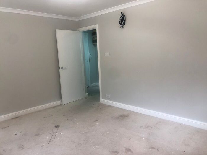 2 Bedroom Flat To Rent In Neptune Road, Harrow, HA1