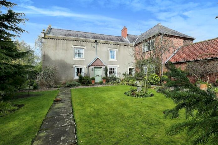 4 Bedroom Detached House For Sale In Low Holland Lane, Sturton-Le-Steeple, Retford, DN22