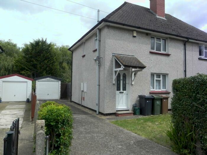 3 Bedroom Semi-Detached House To Rent In The Chase, Guildford., GU2