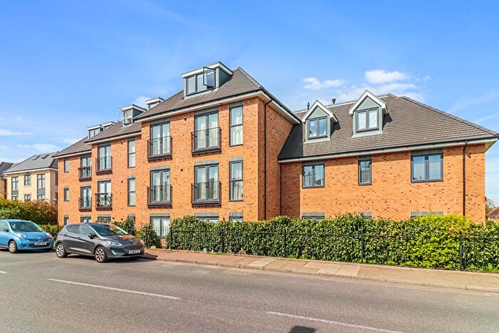 2 Bedroom Flat To Rent In Roland Street, St. Albans, AL1