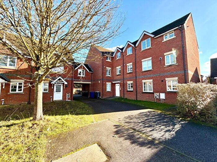 2 Bedroom Apartment For Sale In Primrose Walk, Grange Park, Northampton, NN4
