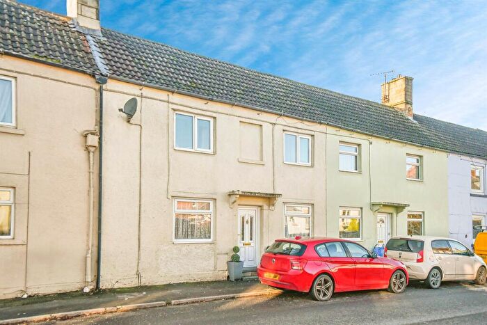 2 Bedroom Cottage For Sale In London Road, Calne, SN11