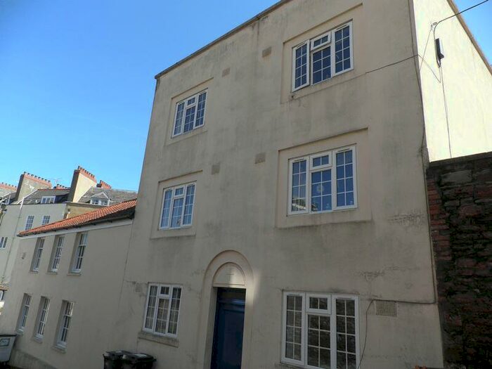 1 Bedroom Apartment To Rent In Upper Byron Place, Bristol, BS8