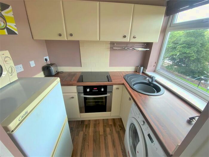 1 Bedroom Flat To Rent In The Greenway, Deepcar, Sheffield S36