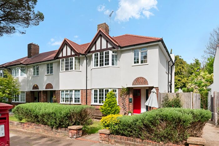 2 Bedroom Maisonette To Rent In Glebe Court, Church Road, London, W7