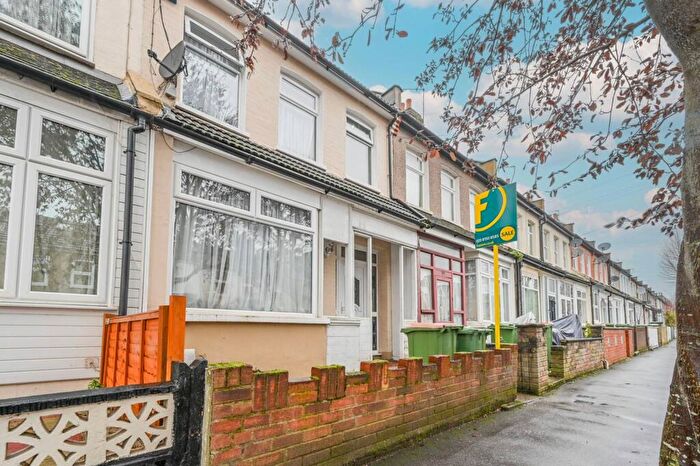 3 Bedroom Terraced House For Sale In Landseer Avenue, Manor Park, London, E12