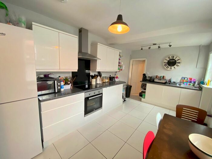 5 Bedroom Property To Rent In College Road, Norwich NR2