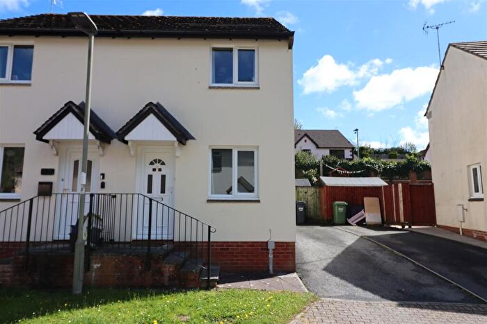 2 Bedroom Semi-Detached House For Sale In Primrose Avenue, Barnstaple, EX32