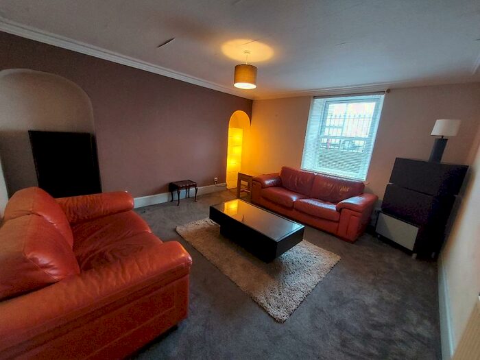 2 Bedroom Flat To Rent In Crown Street, The City Centre, Aberdeen, AB11