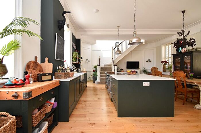 4 Bedroom End Terrace House For Sale In Archery Road, St. Leonards-On-Sea, TN38