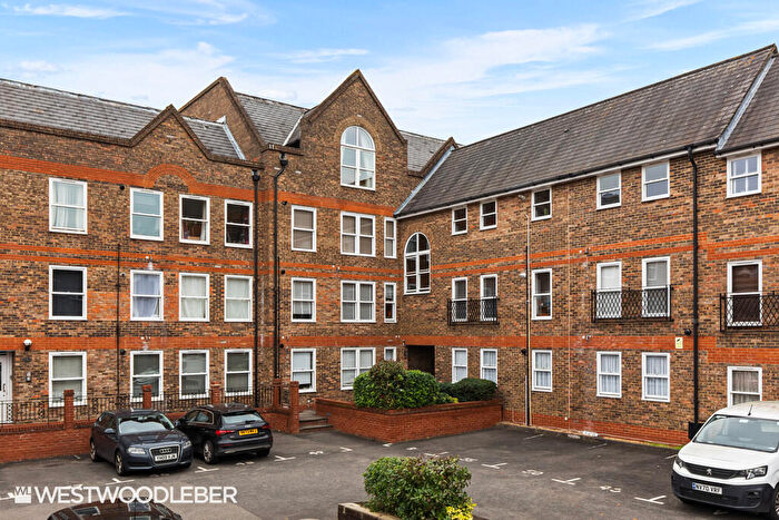 2 Bedroom Penthouse To Rent In Station Road, Ware, SG12