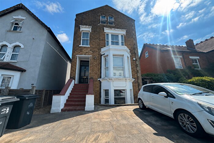 2 Bedroom Flat For Sale In Elgin Road, Addiscombe, Croydon, CR0